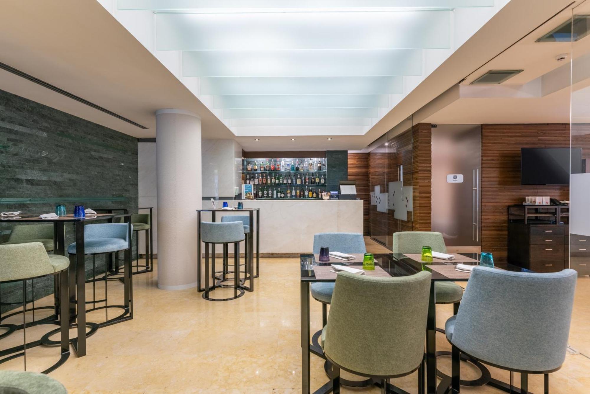 Hilton Garden Inn Rome Claridge — Fotos 1